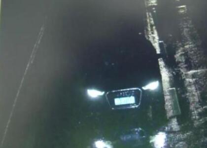 奇葩！西安男子1副假車牌套7輛車，竟是為了省停車費！